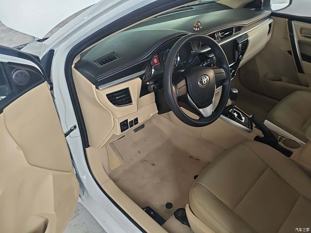 Toyota Corolla, 2015 12