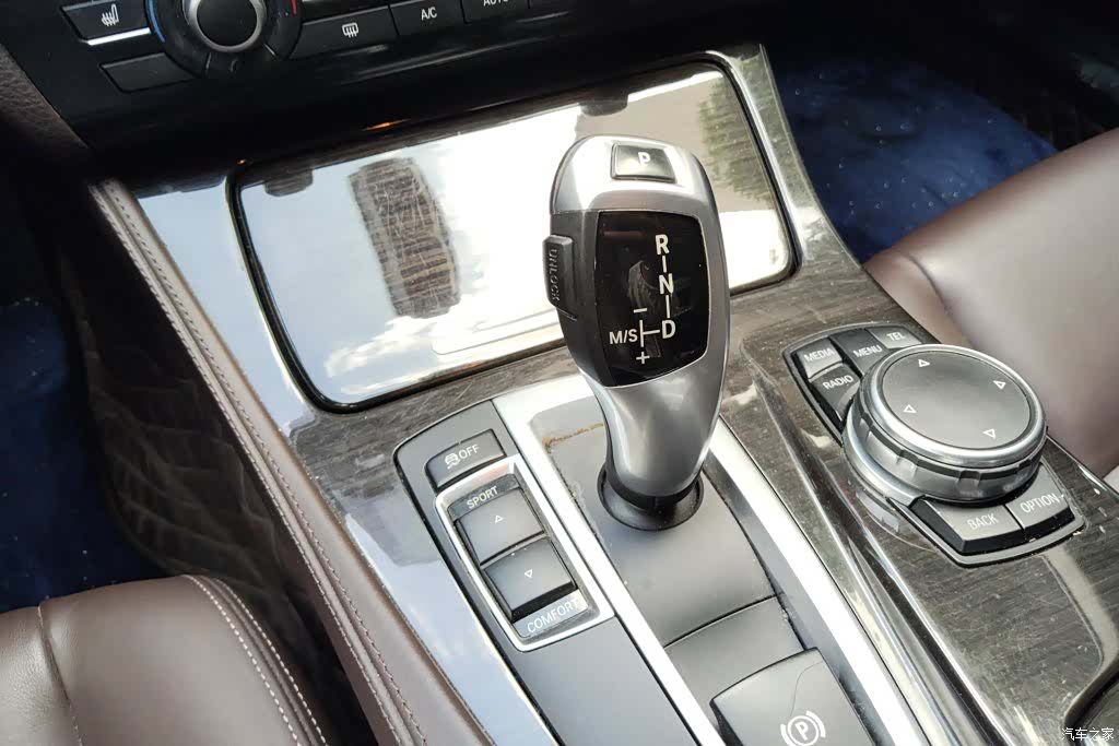 BMW 5 Series, 2017 16