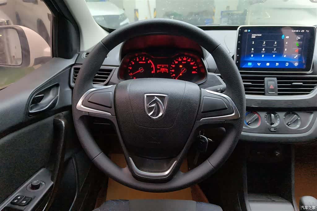 Wuling 310, 2021 15
