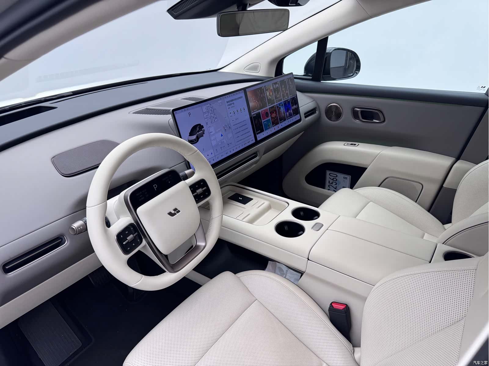 Li Auto i8, 2026 7