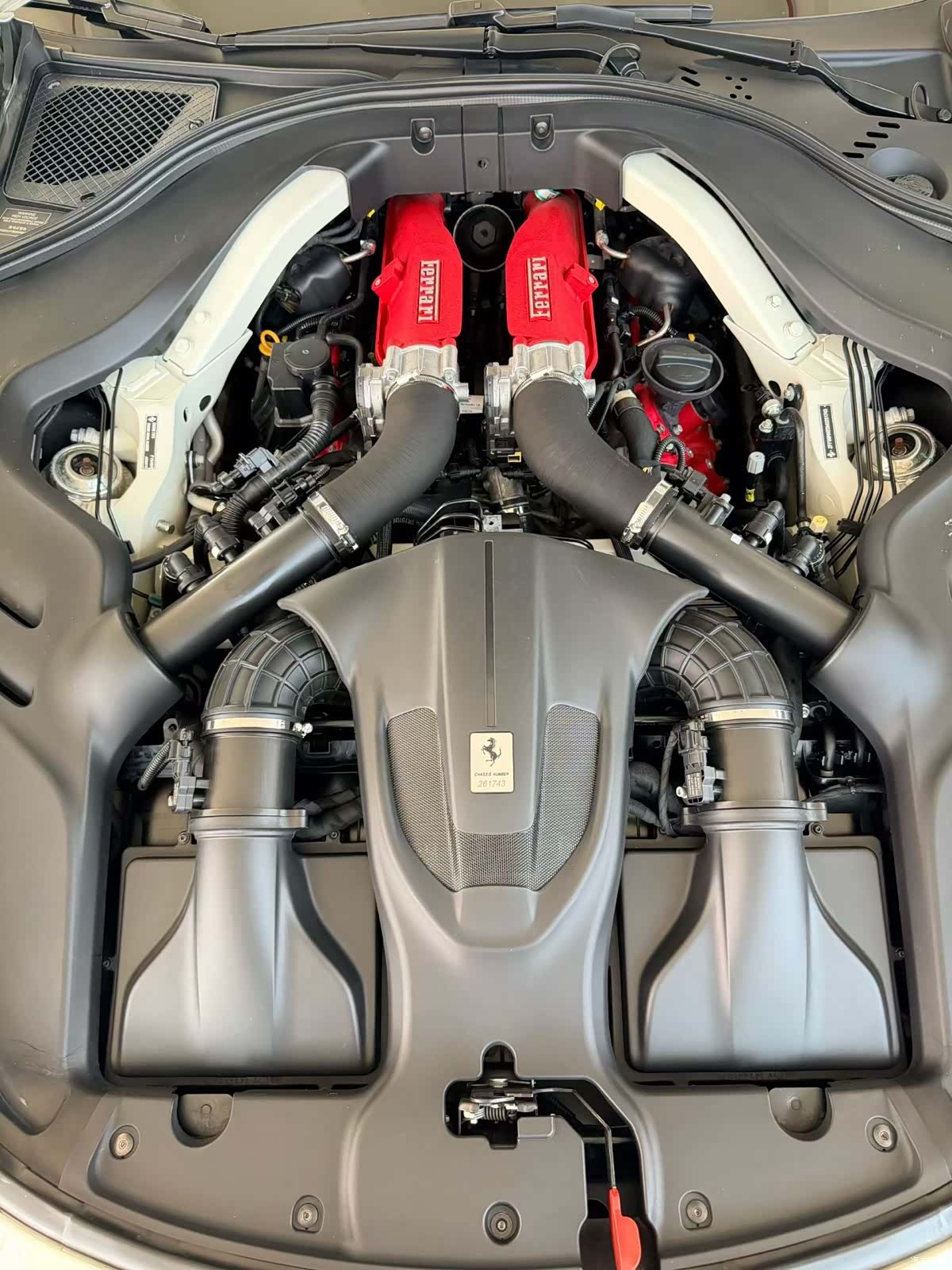 Ferrari Roma, 2021 9