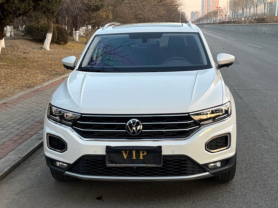 Volkswagen T-ROC exploring Songs