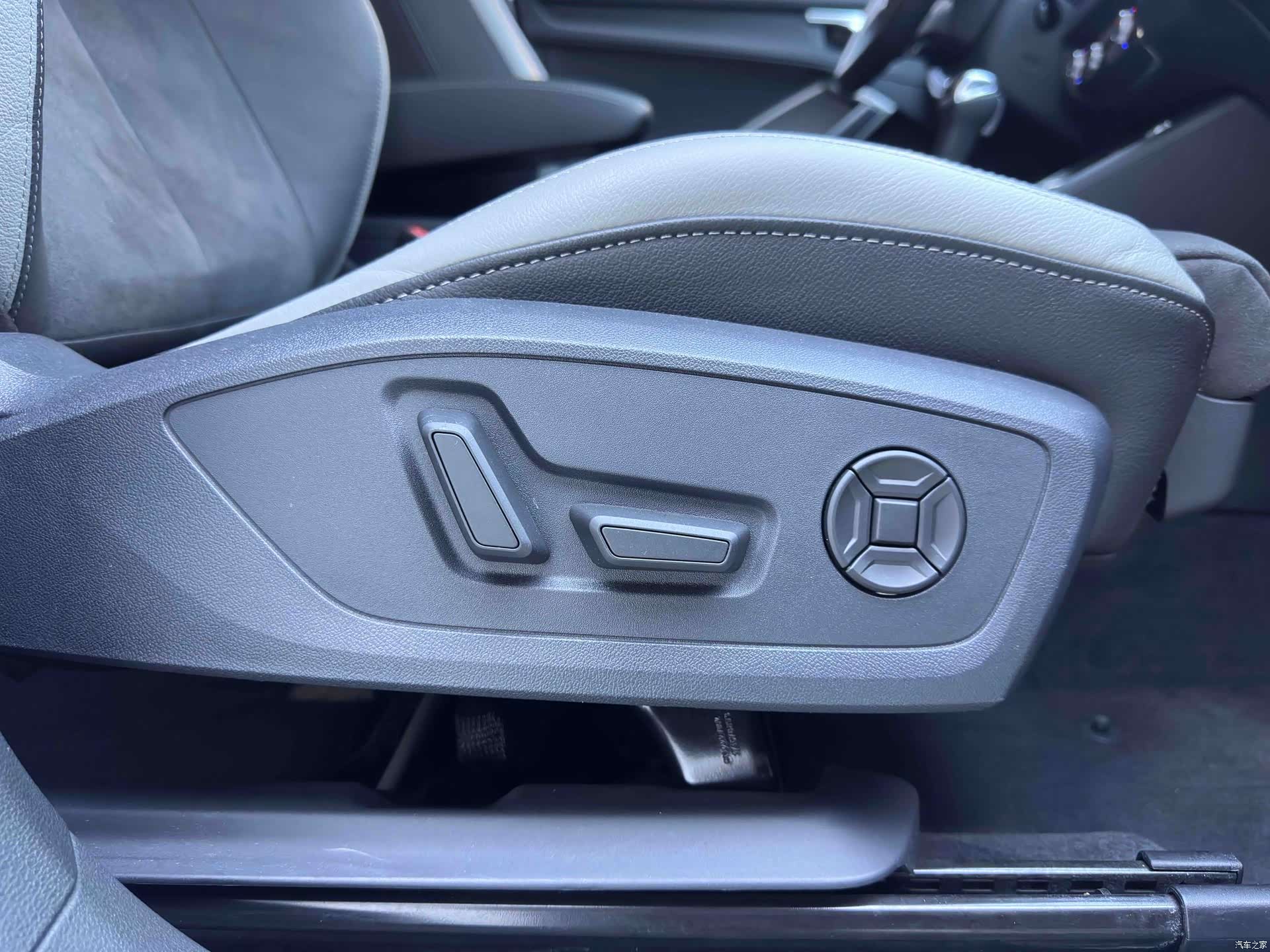 Audi Q3, 2023 20