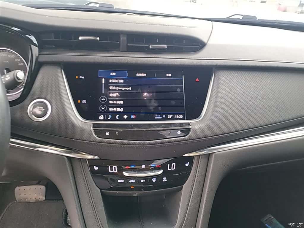 Cadillac XT5, 2022 13