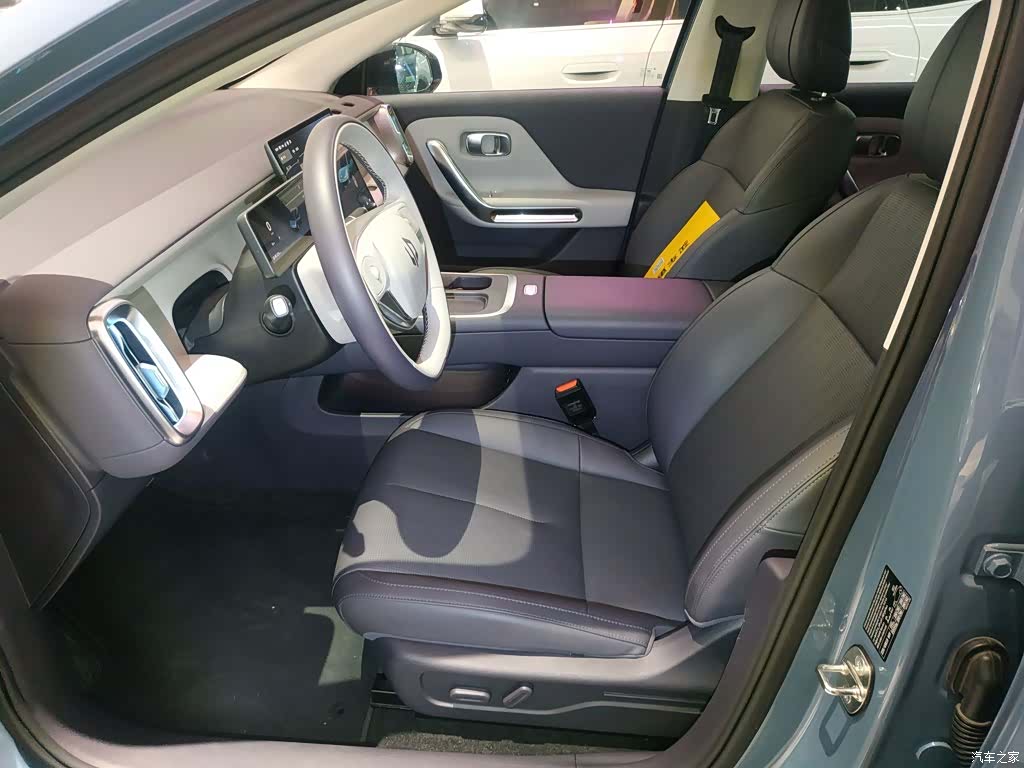 Leapmotor B01, 2025 15