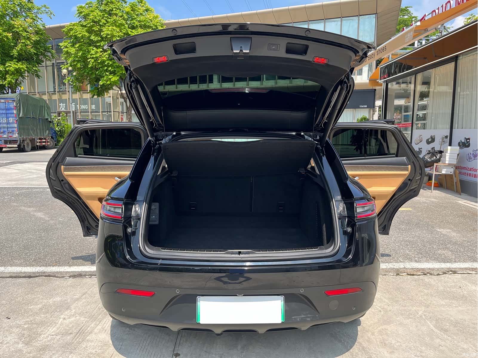 AITO M5, 2022 23