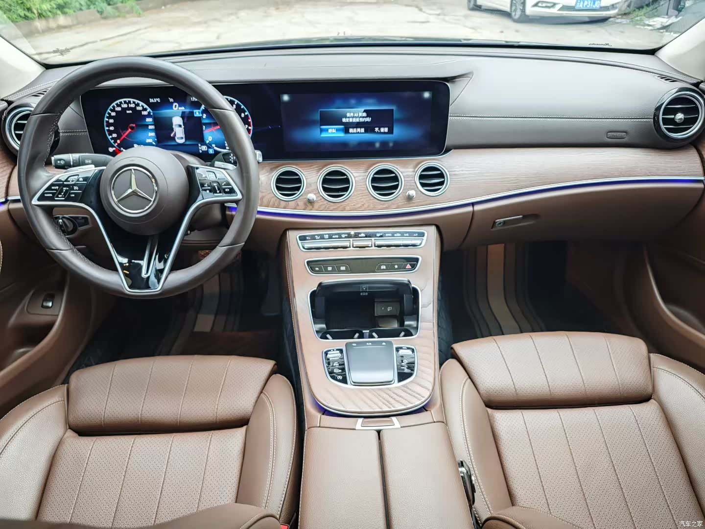 Mercedes-Benz E-Class, 2022 6
