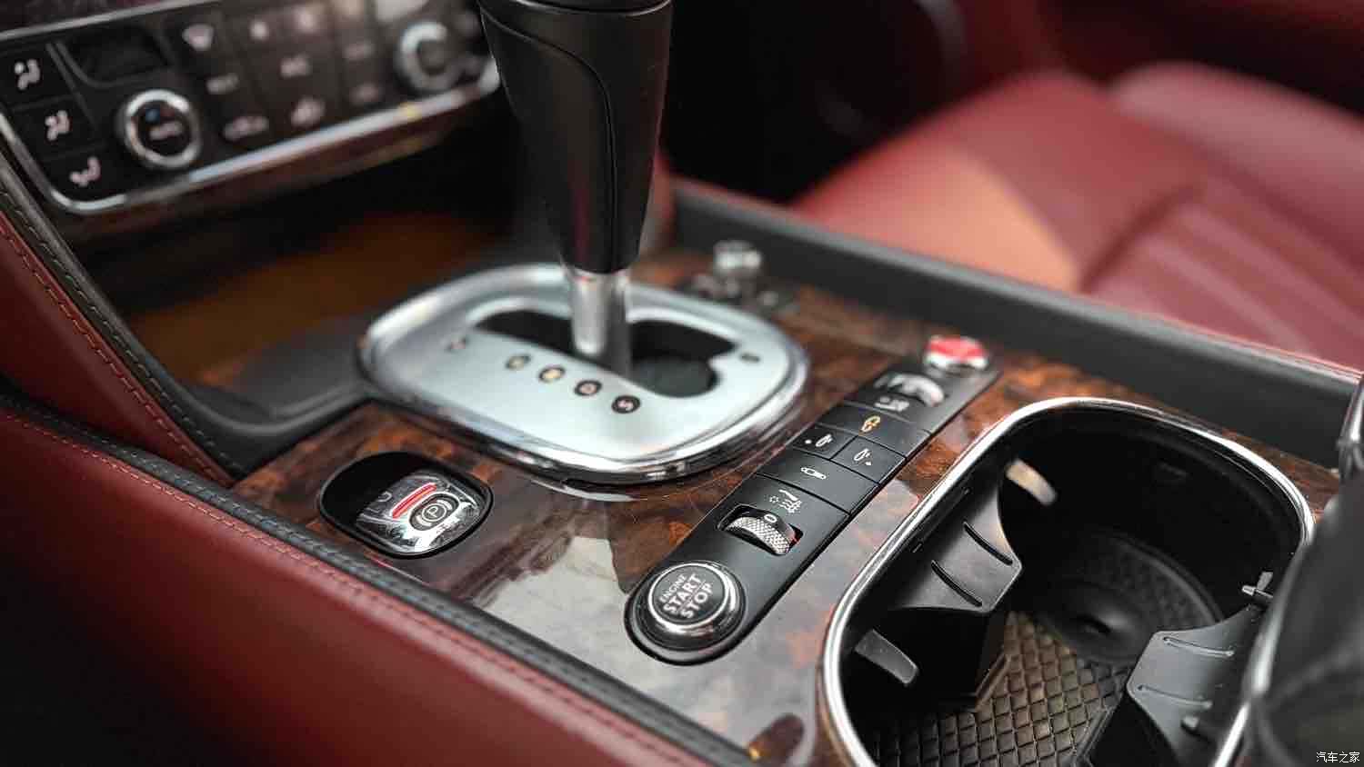 Bentley Continental GT, 2014 11