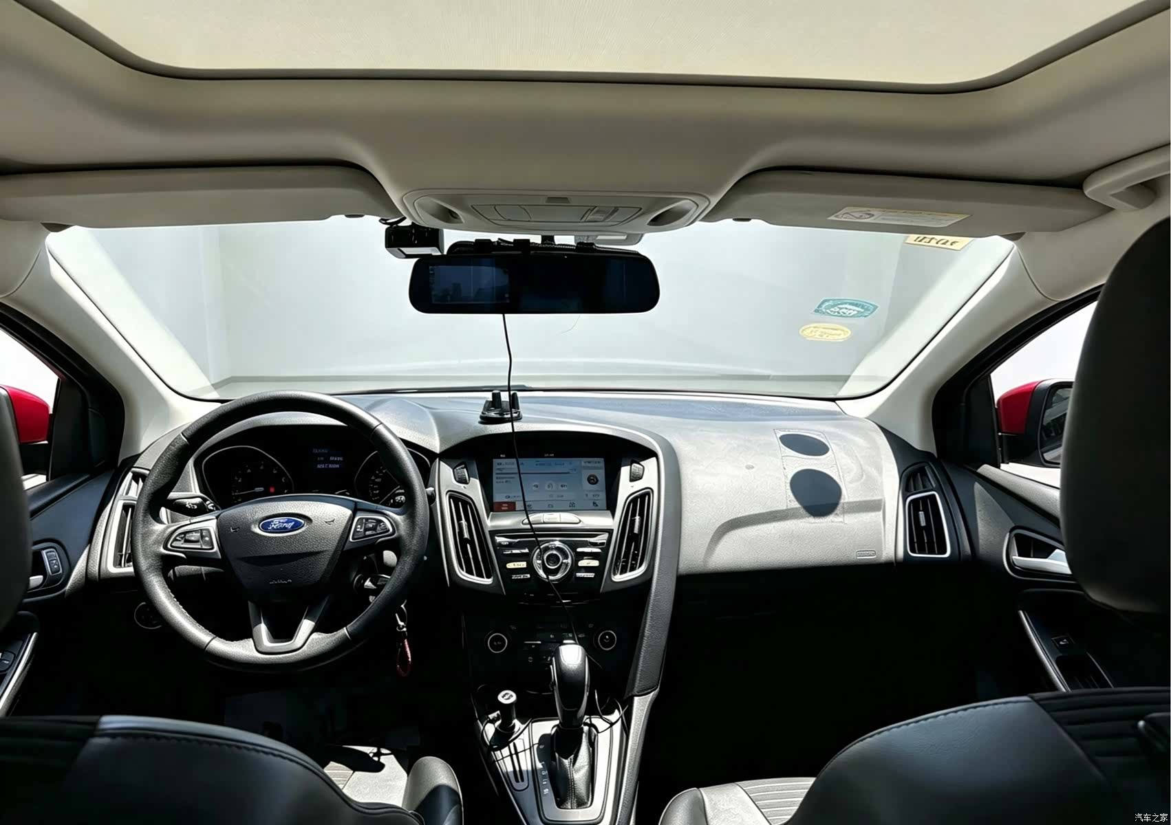 Ford Focus, 2016 7