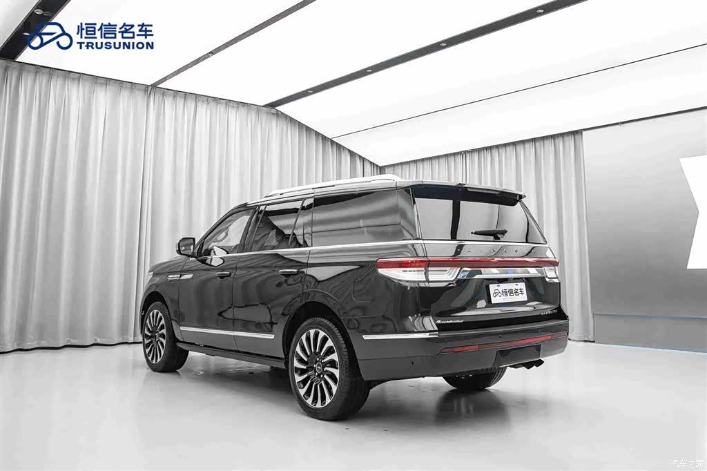 Lincoln Navigator, 2024 7