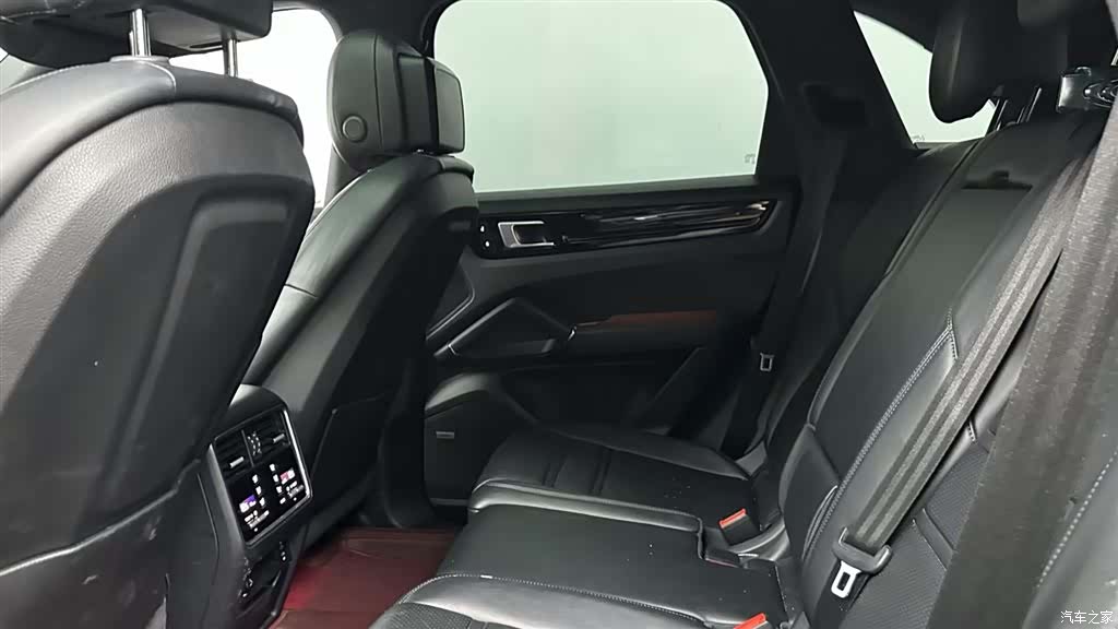 Porsche Cayenne, 2022 16
