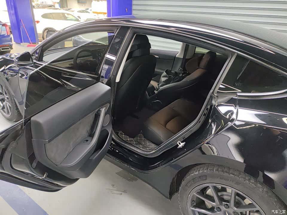 Tesla Model 3, 2020 6