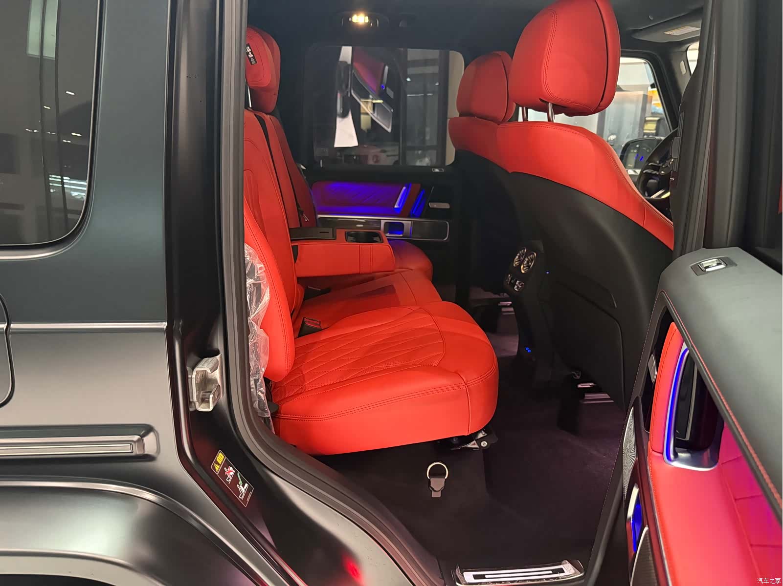 Mercedes-Benz G-Class, 2025 13