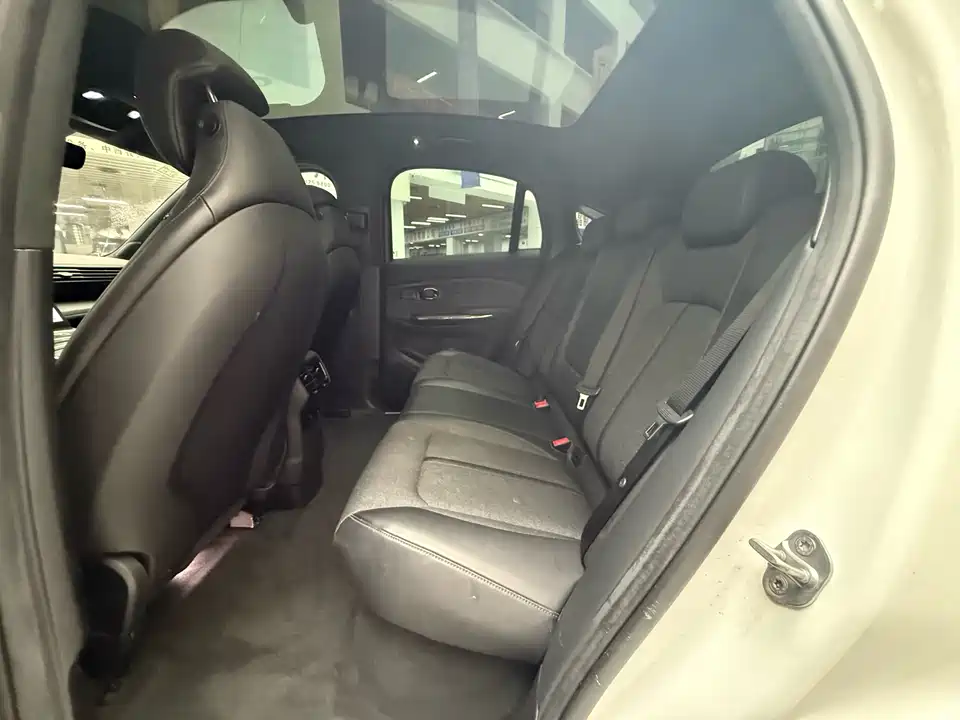 NIO EC6