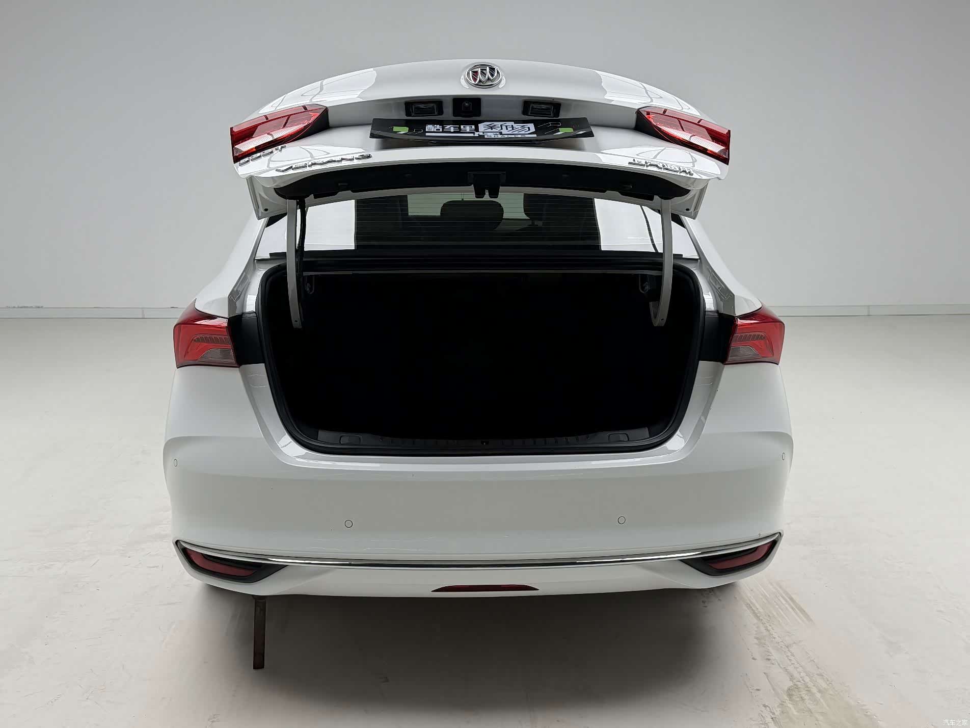 Buick Verano, 2023 18