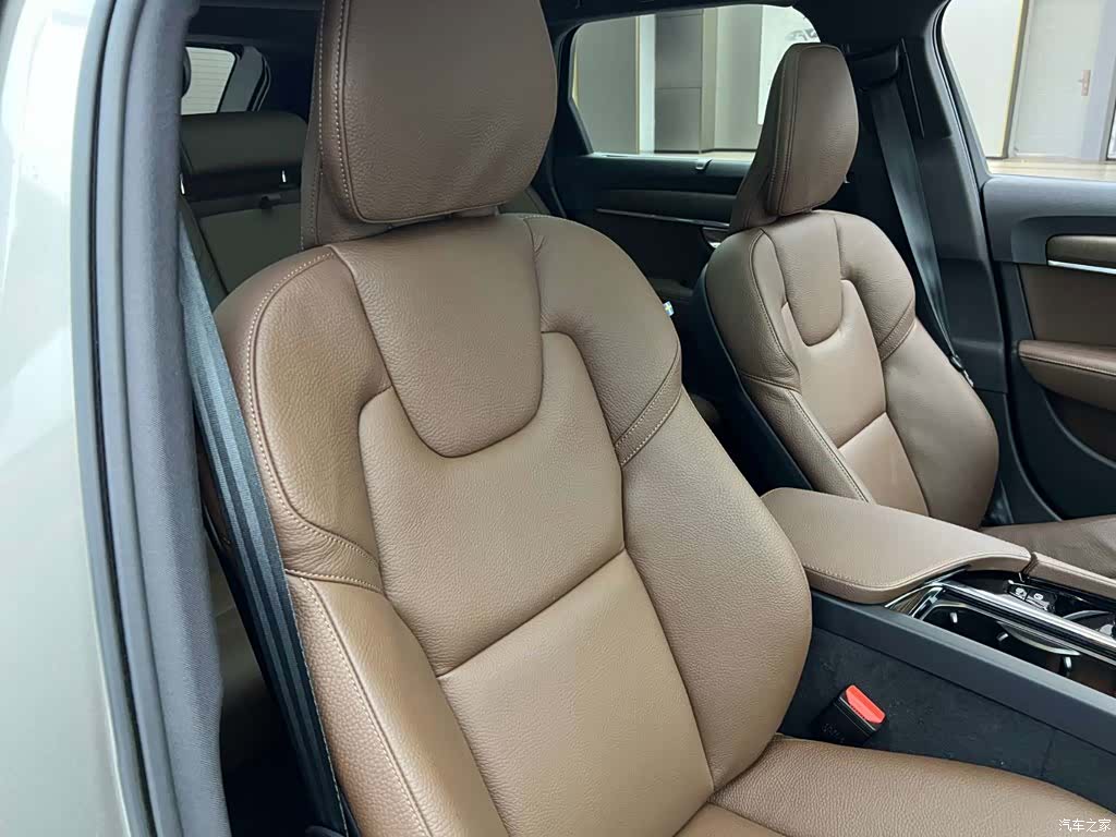 Volvo V90, 2023 23