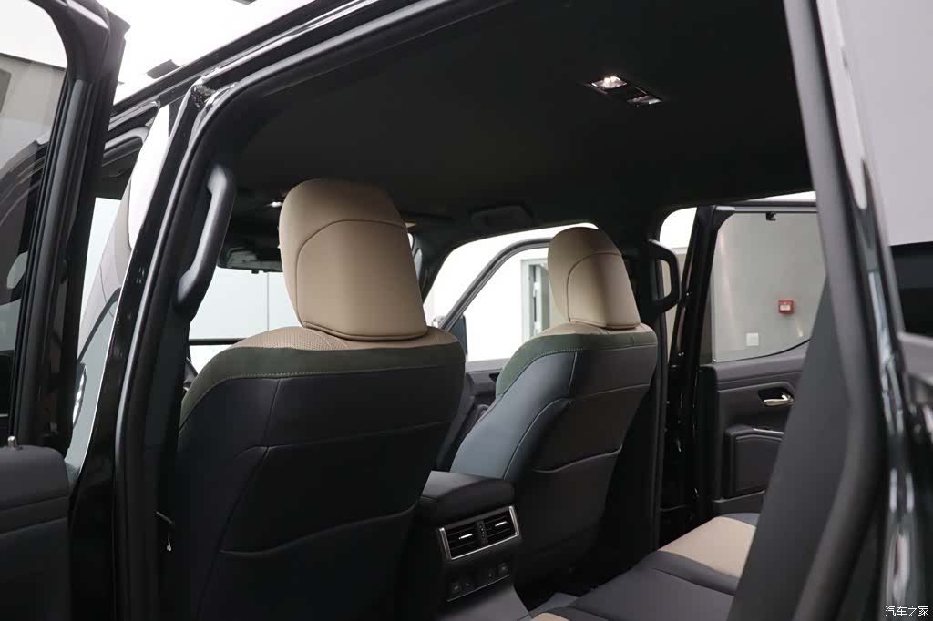 Lexus GX, 2025 20