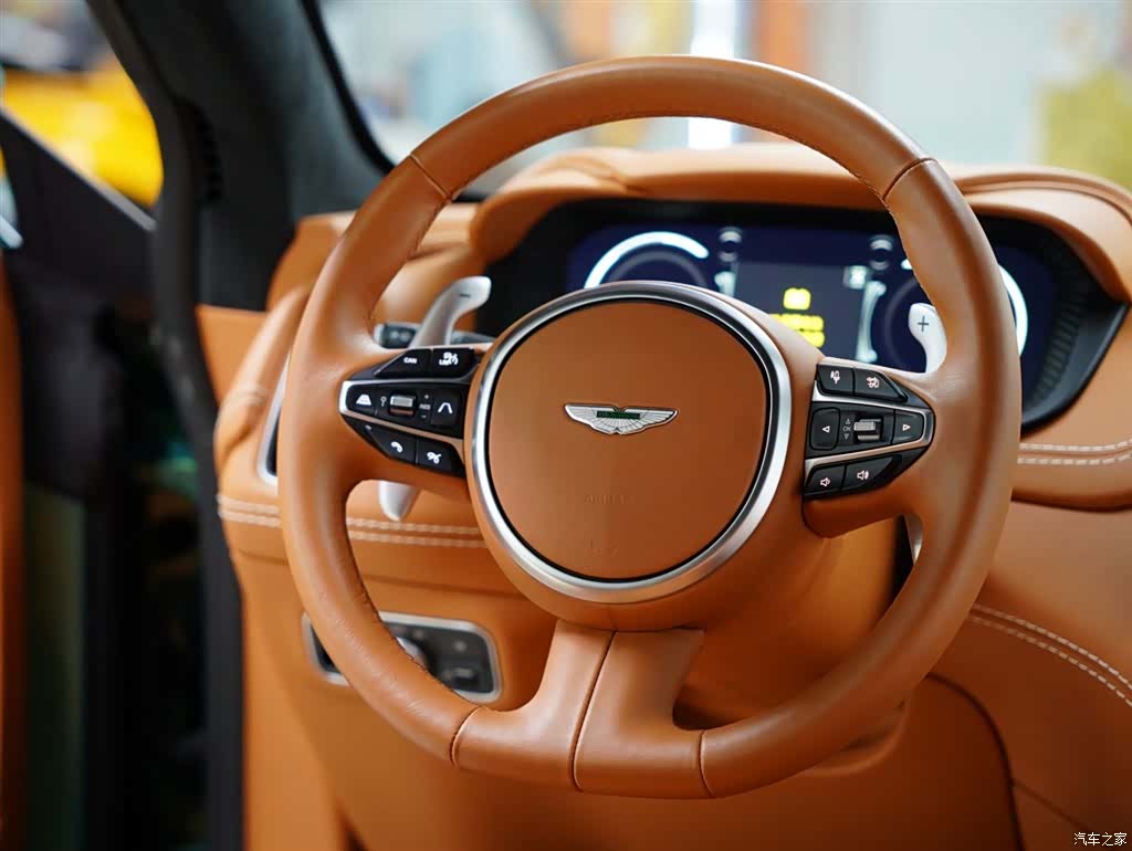Aston Martin DBX, 2023 51