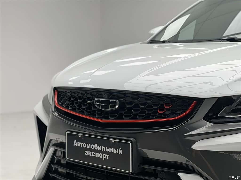 Geely Coolray, 2022 7