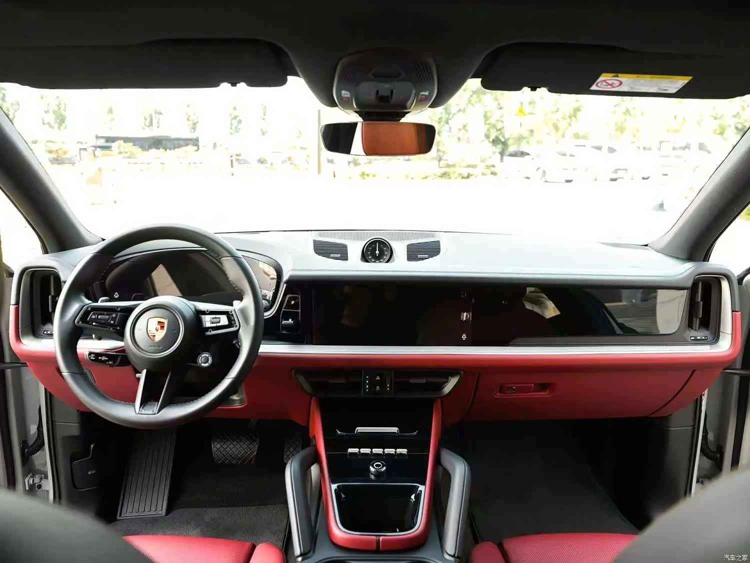 Porsche Cayenne, 2024 4