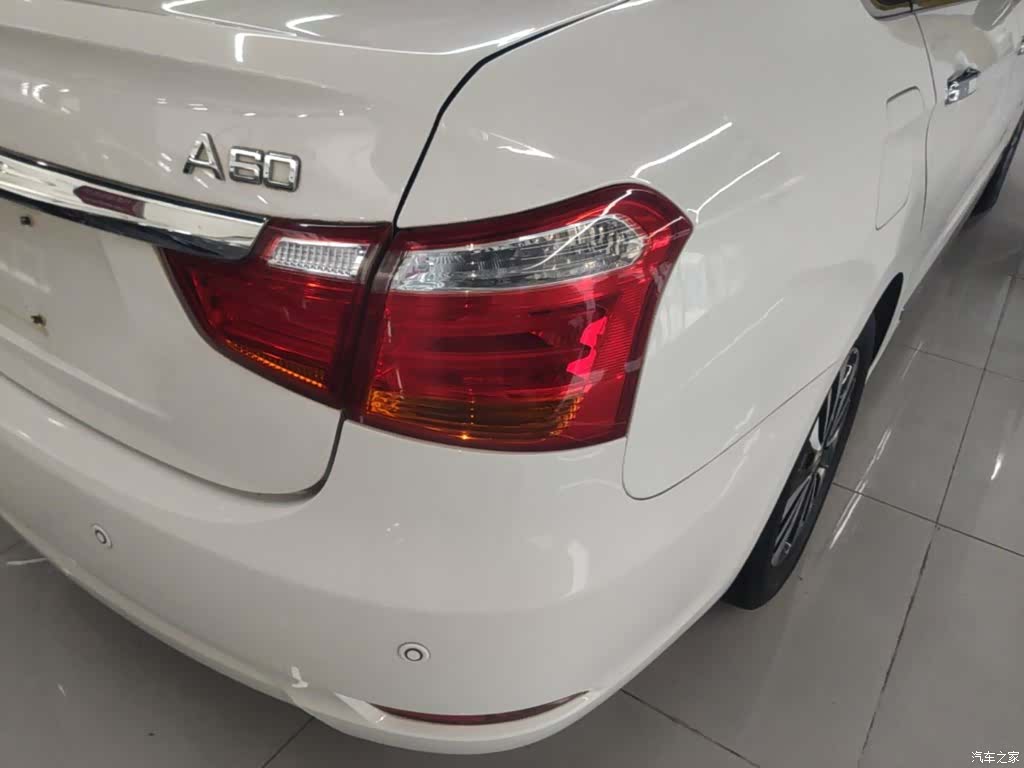 DongFeng A60, 2015 8