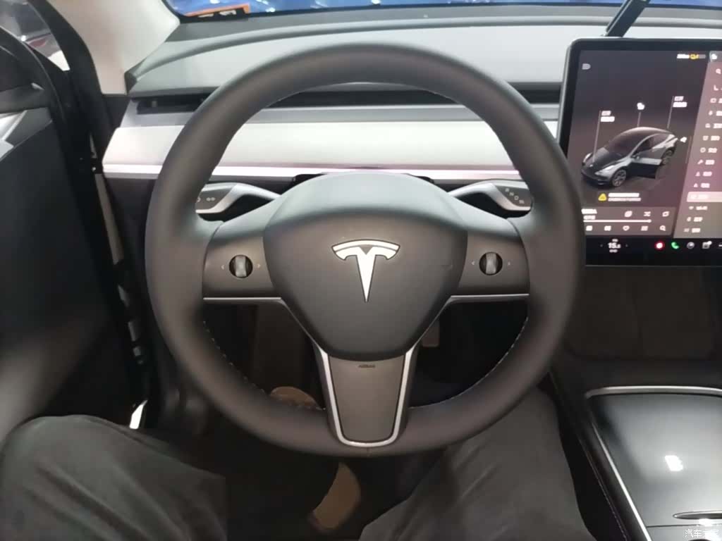Tesla Model Y, 2024 11