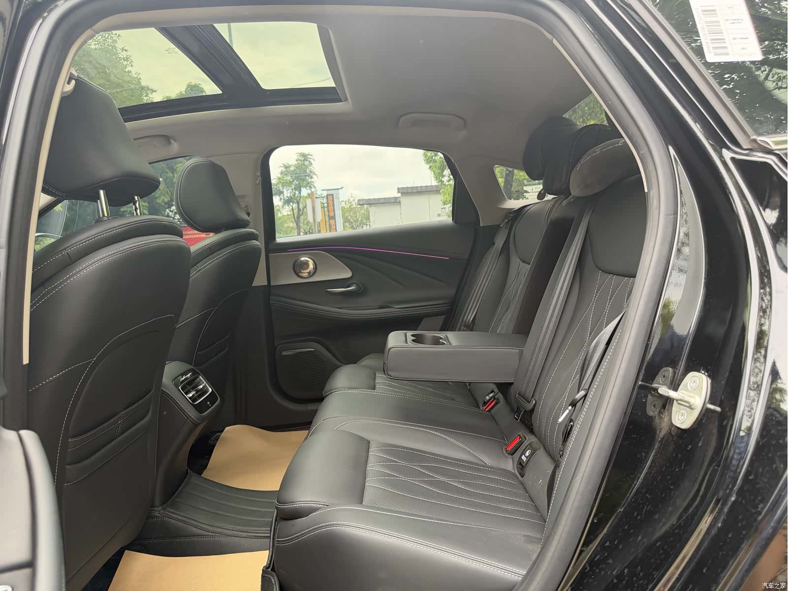 Chery Arrizo 8, 2025 15