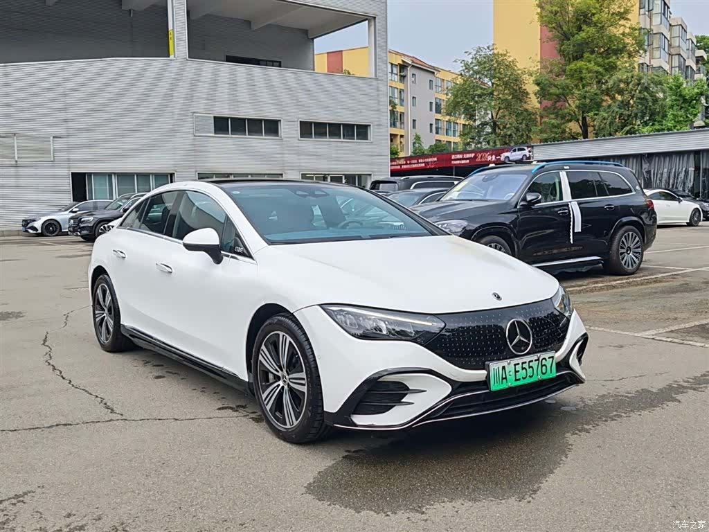 Mercedes-Benz EQE, 2025 3