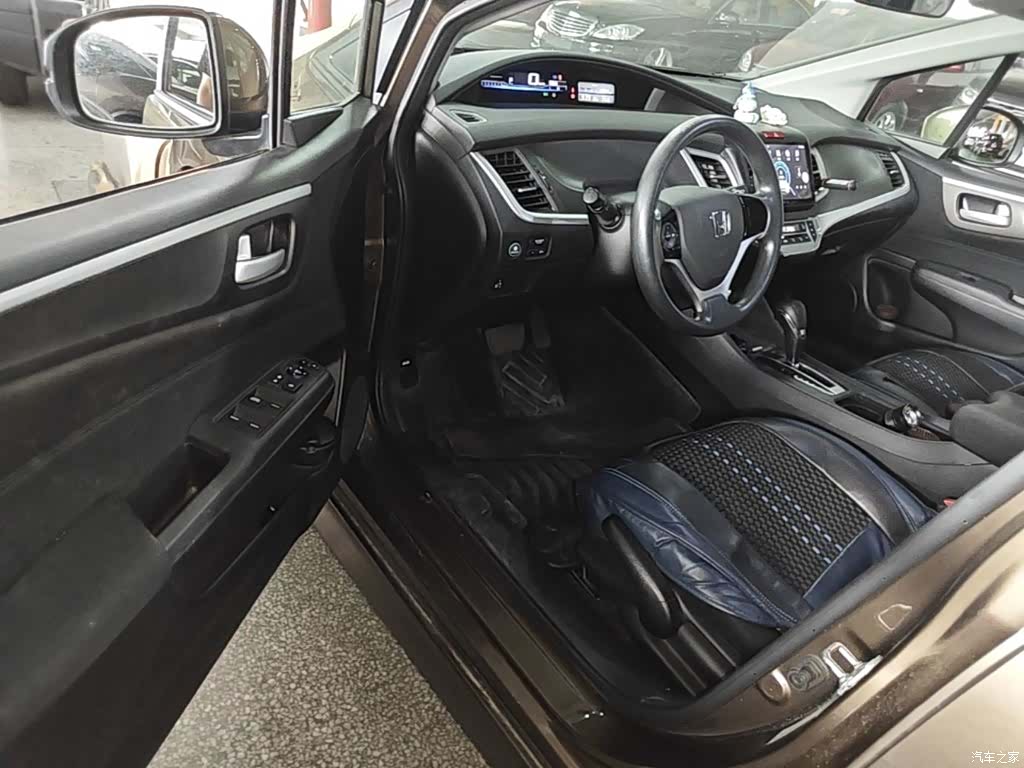 Honda Jade, 2017 16