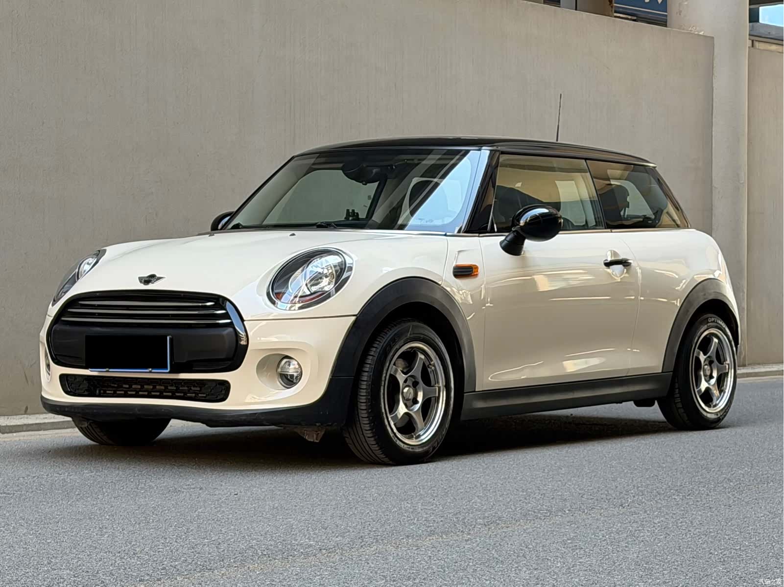 Mini ONE, 2015 1