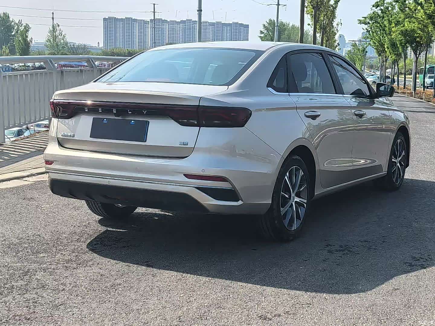 Geely Emgrand, 2023 7