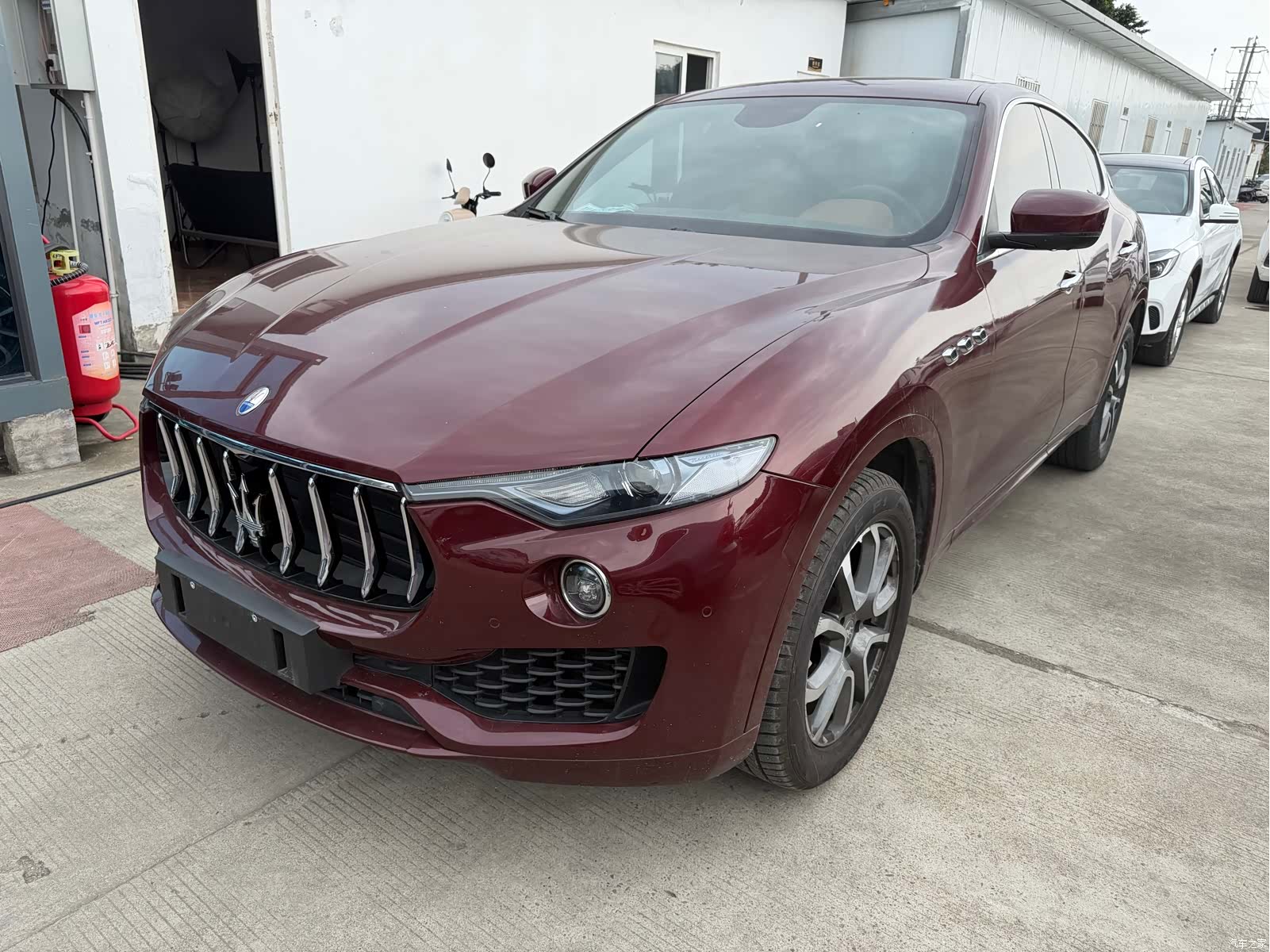 Maserati Levante, 2016 1