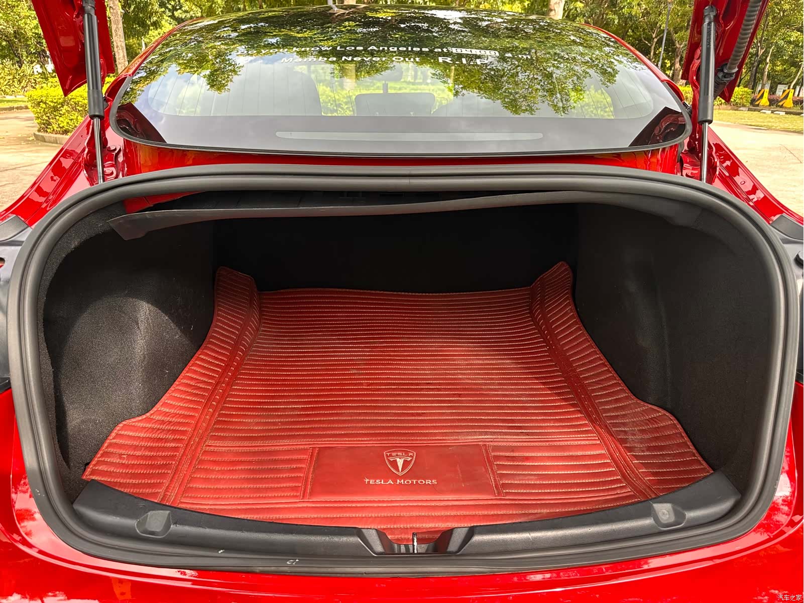 Tesla Model 3, 2020 14