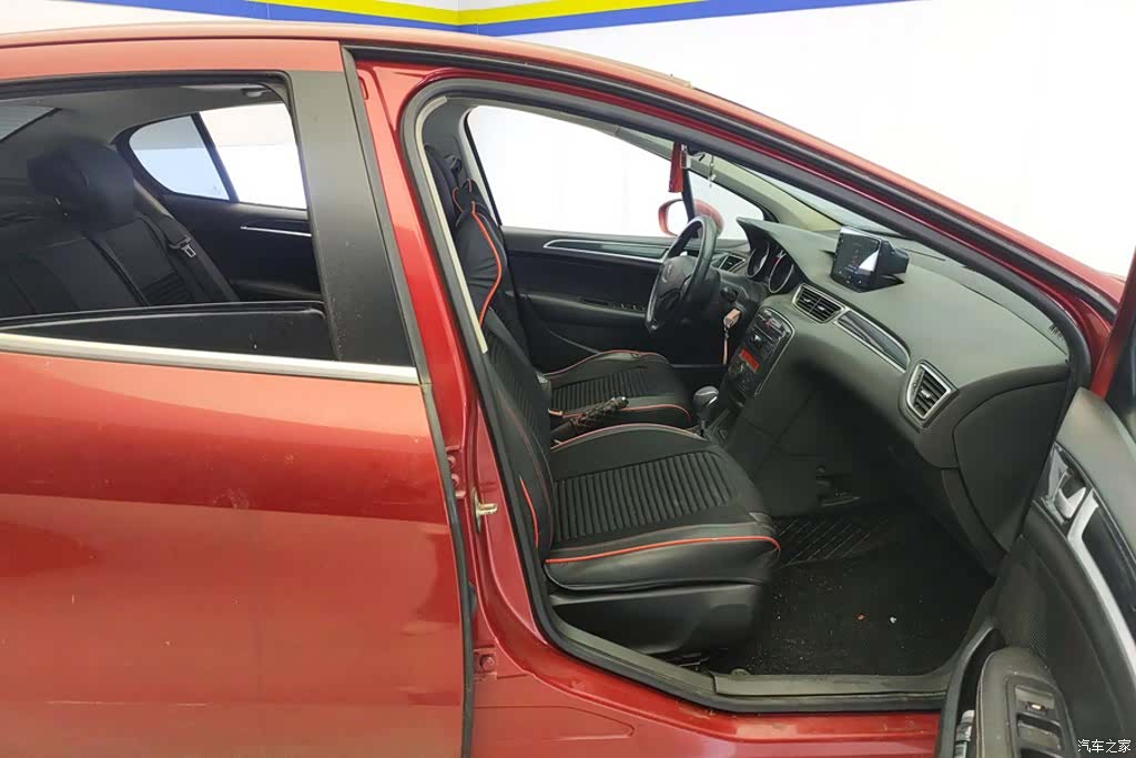 Peugeot 308, 2013 8