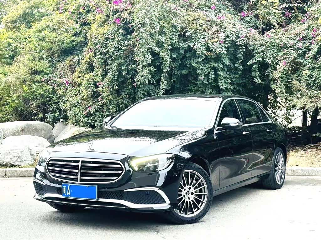 Mercedes-Benz E-Class, 2022 1