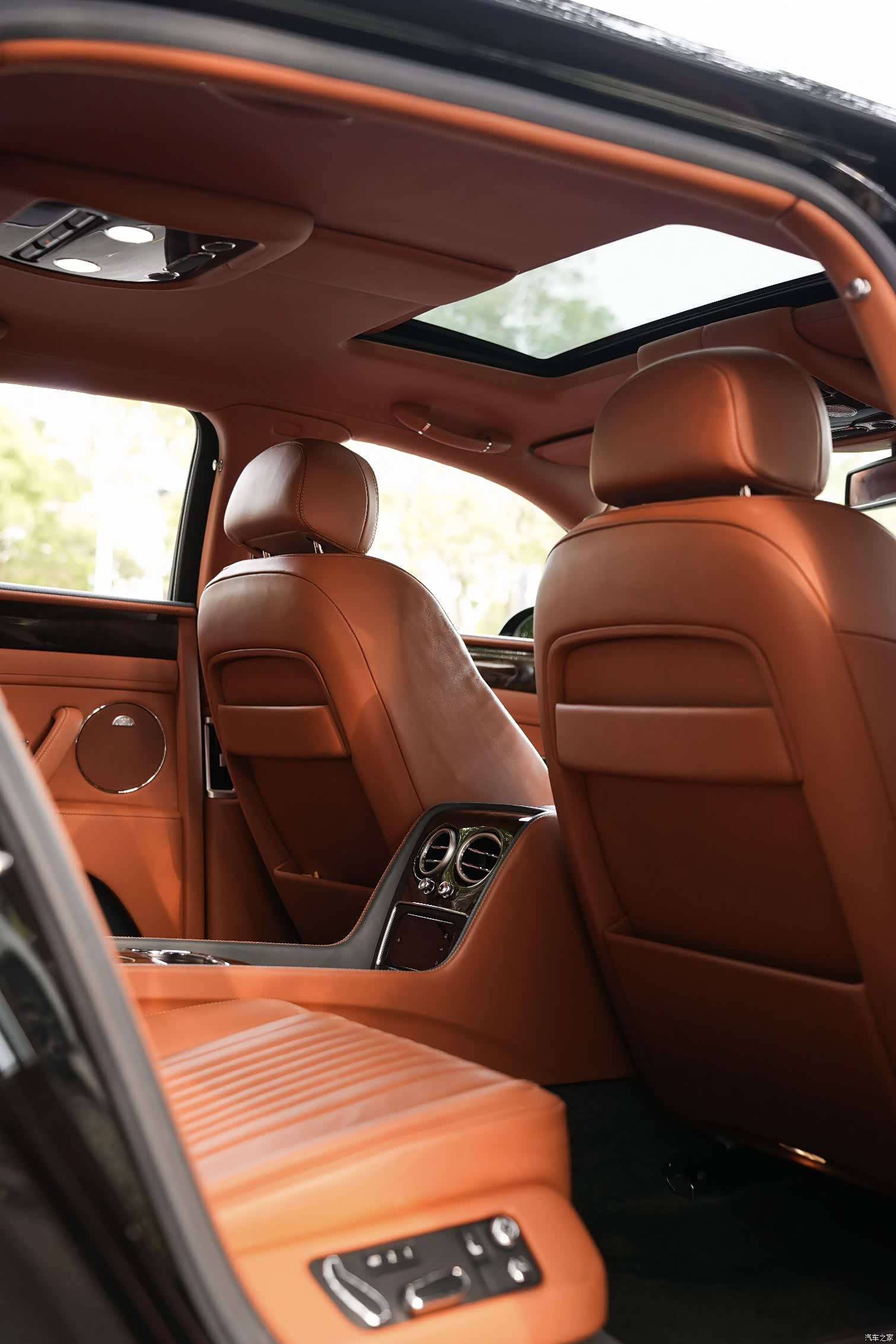 Bentley Flying Spur, 2018 16