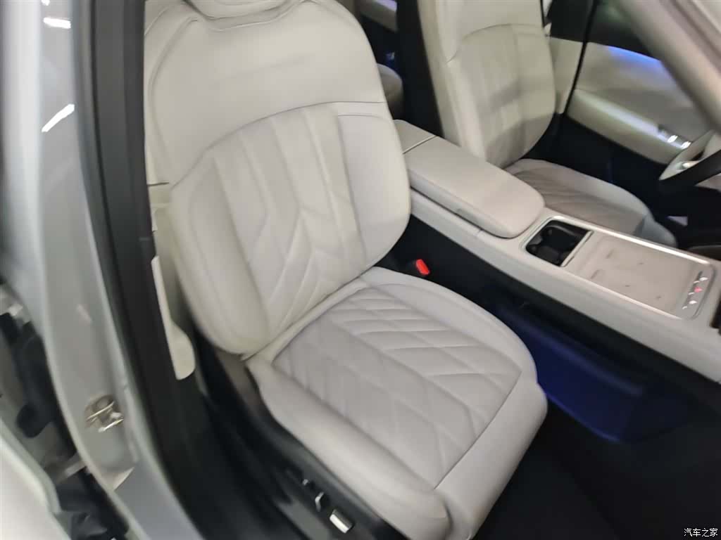 NIO ES6, 2025 25