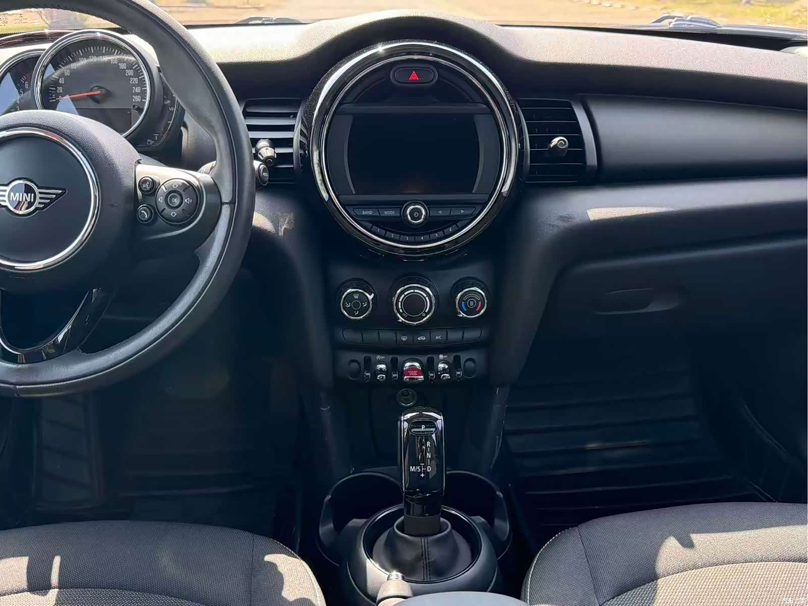 Mini ONE, 2020 13