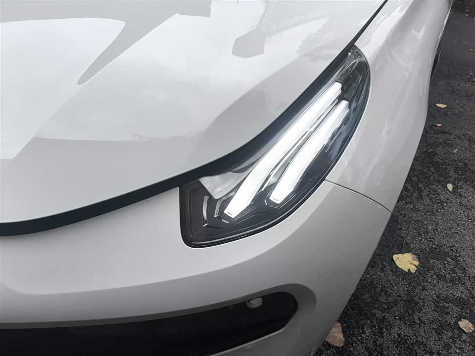 Lynk & Co 03 New energy