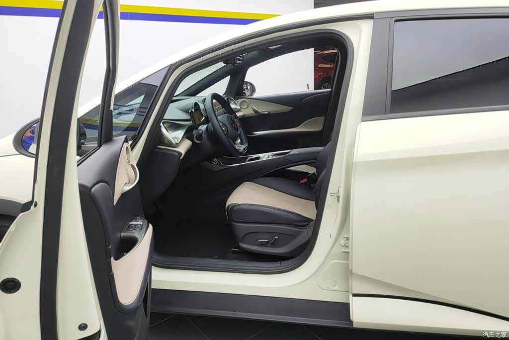 BYD Dolphin, 2023 9