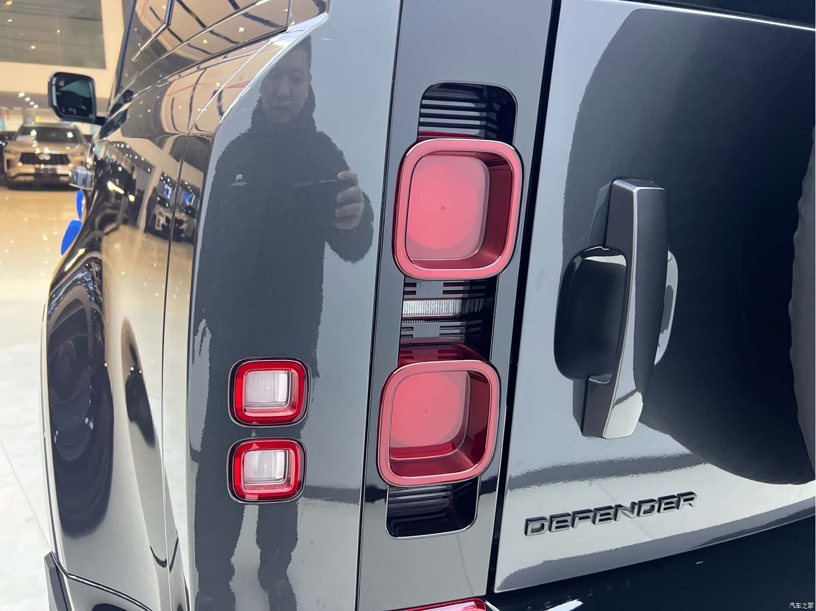 Land Rover Defender, 2025 8