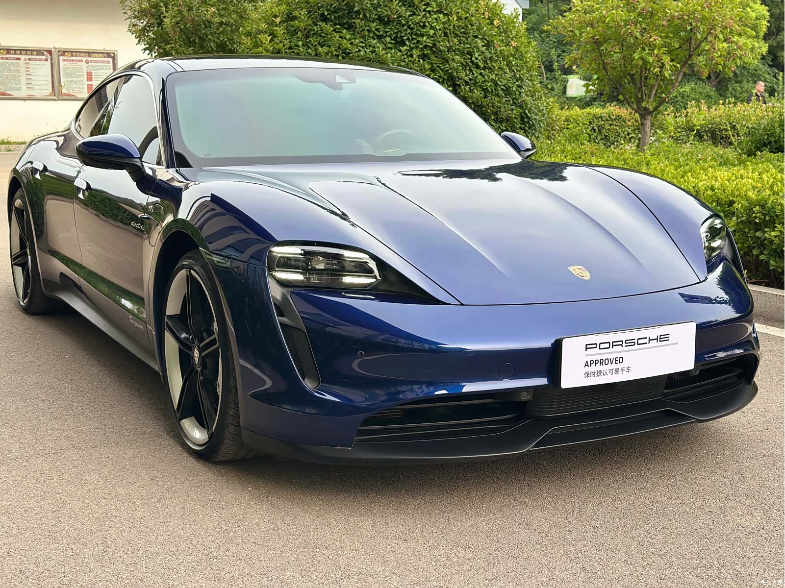 Porsche Taycan, 2022 3