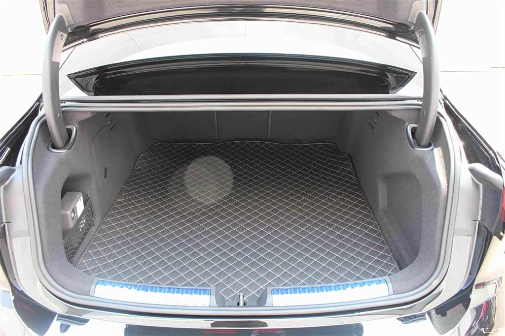 Audi A6L, 2026 17