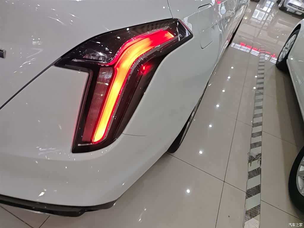 Cadillac CT4, 2021 8