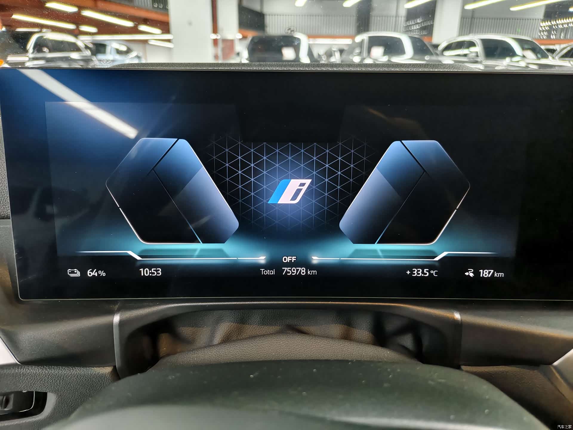 BMW i3, 2023 все фото