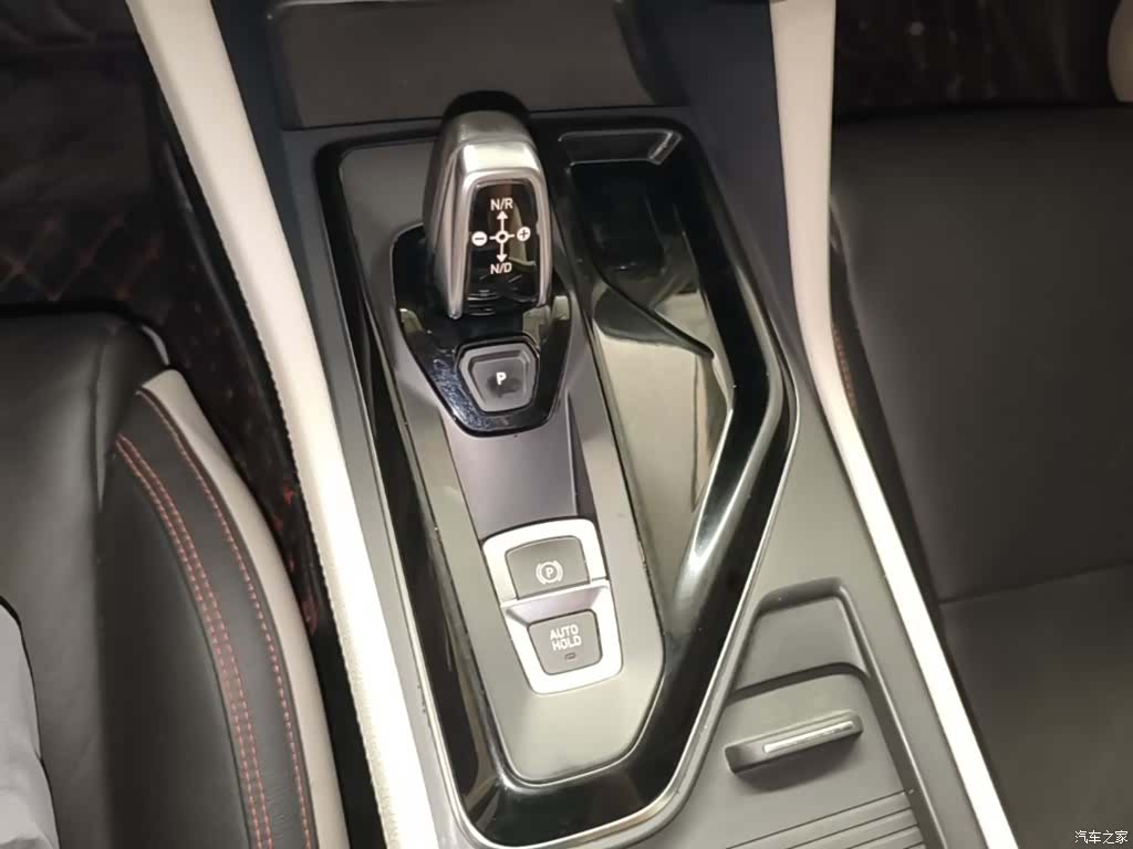 Lynk & Co 01, 2019 14