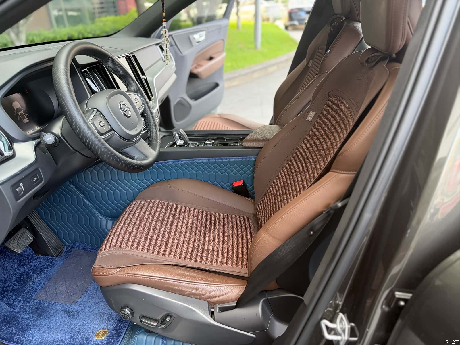 Volvo XC60, 2022 4