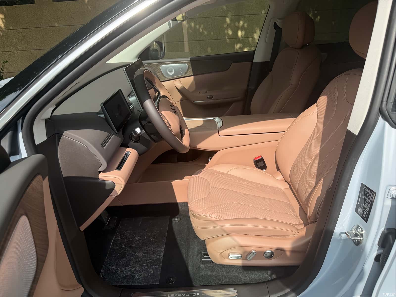 Leapmotor C11, 2025 11