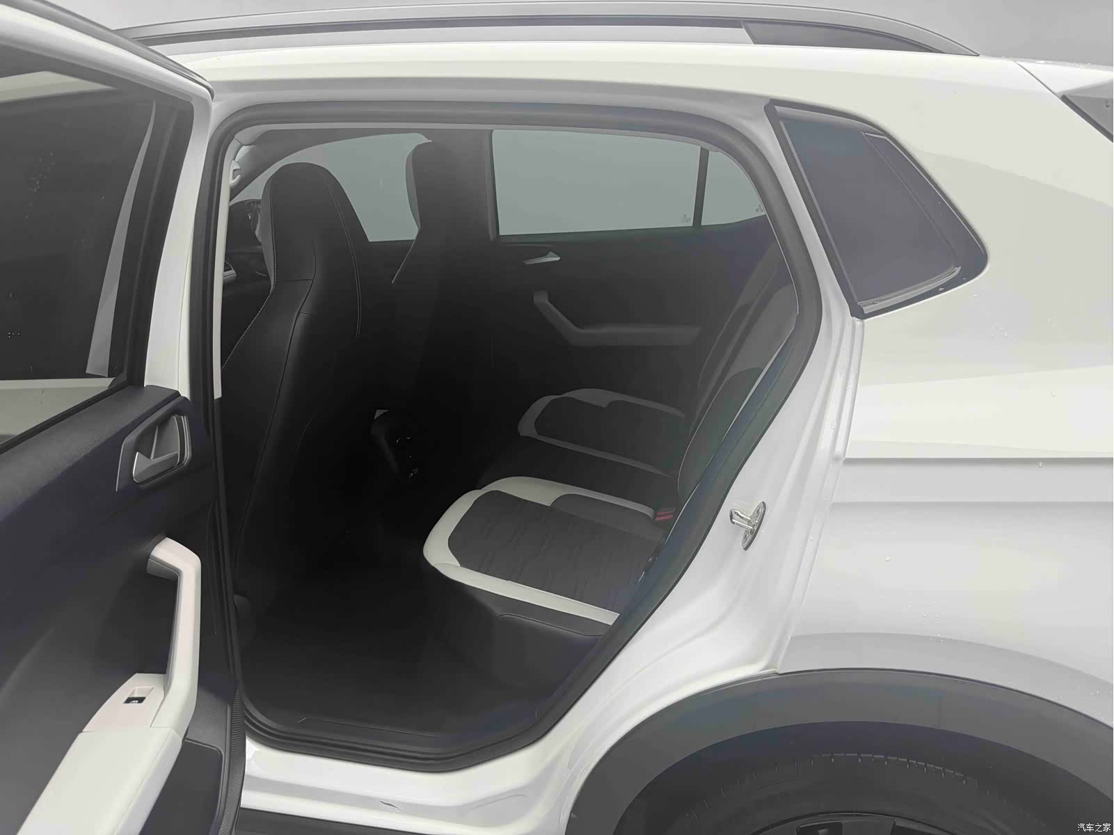 Volkswagen Tharu, 2025 15