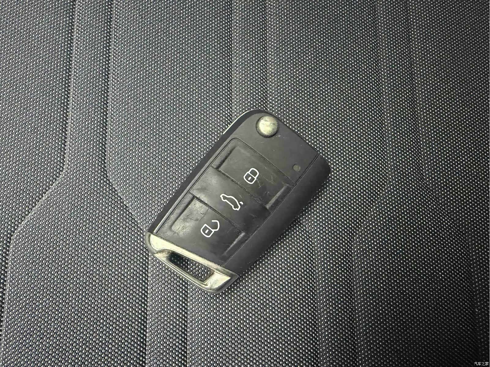 Volkswagen Tharu, 2025 16